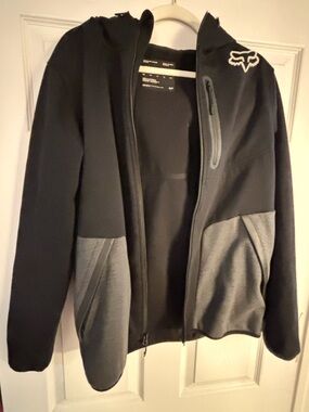 Fox (men’s size small) women’s m/l grey black jacket